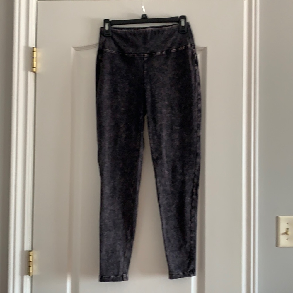 Acid wash leggings